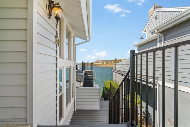 816 Foothill Rd, Copperopolis, CA 95228