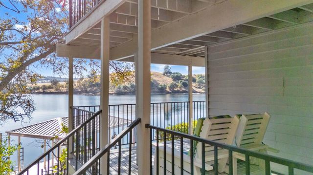 816 Foothill Rd, Copperopolis, CA 95228