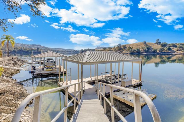 816 Foothill Rd, Copperopolis, CA 95228