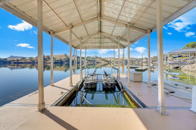 816 Foothill Rd, Copperopolis, CA 95228