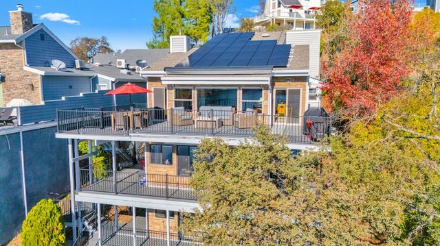 816 Foothill Rd, Copperopolis, CA 95228