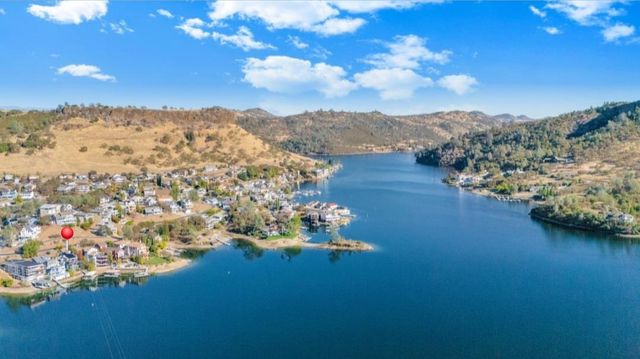 816 Foothill Rd, Copperopolis, CA 95228