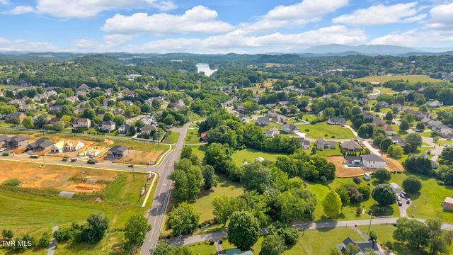 998 Carroll Creek Road, Johnson City, TN 37601