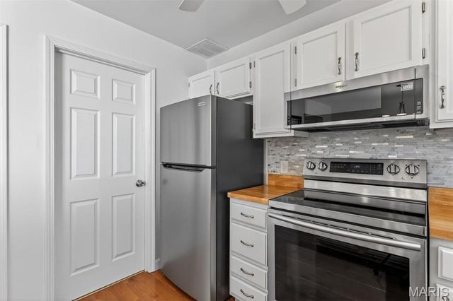 1706 N Wisteria Drive, St Charles, MO 63303