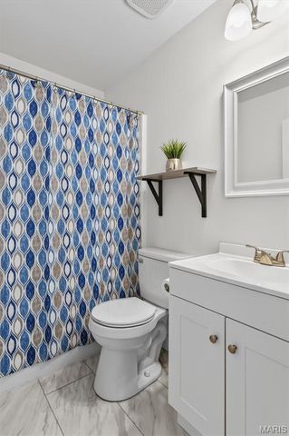 1706 N Wisteria Drive, St Charles, MO 63303