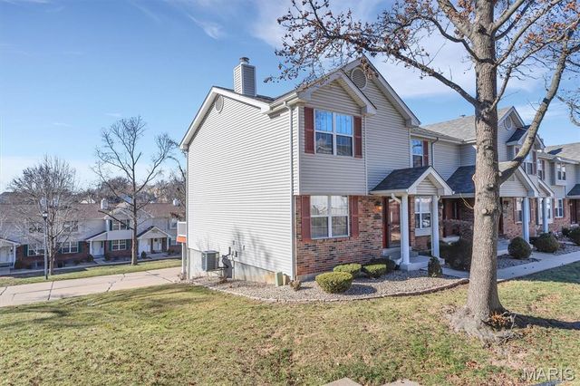 1706 N Wisteria Drive, St Charles, MO 63303