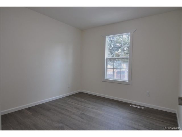 995 Oakwood Dr, Castle Rock, CO 80104