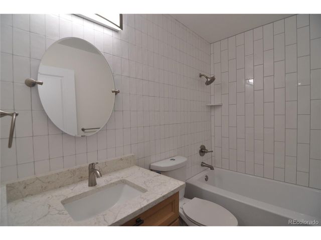 995 Oakwood Dr, Castle Rock, CO 80104