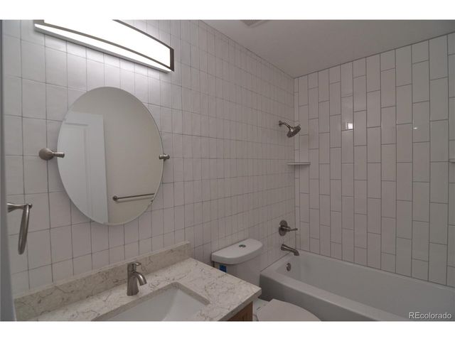 995 Oakwood Dr, Castle Rock, CO 80104