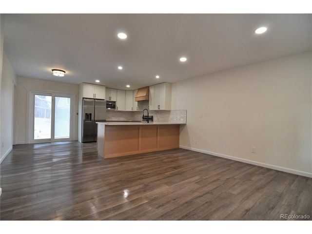 995 Oakwood Dr, Castle Rock, CO 80104