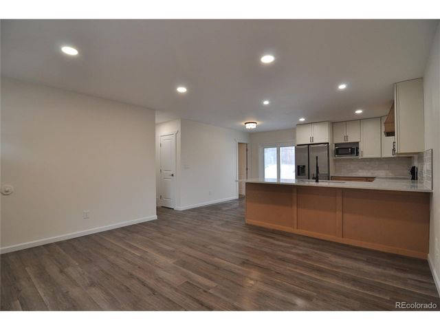 995 Oakwood Dr, Castle Rock, CO 80104