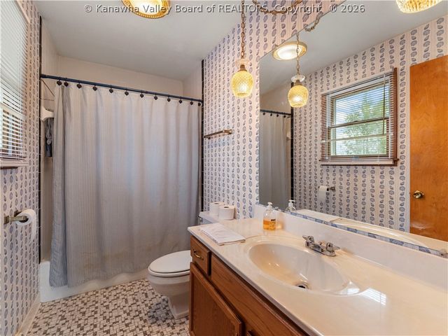 1875 Ellette Place, Charleston, WV 25311