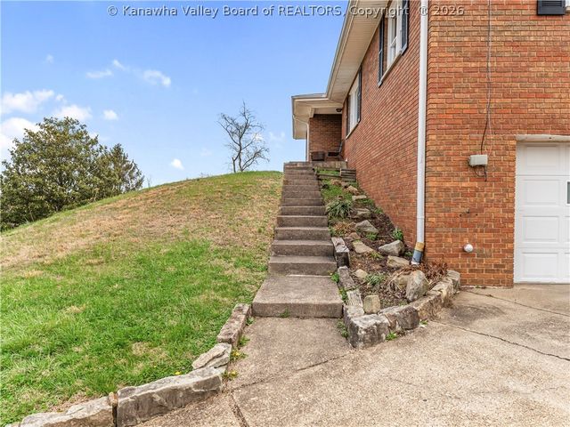 1875 Ellette Place, Charleston, WV 25311