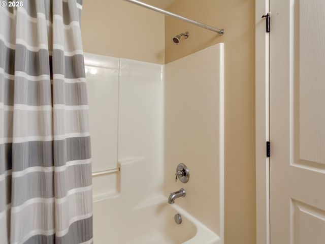 28745 Sw COSTA Cir E, Wilsonville, OR 97070