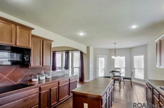 13626 Cantebury Ave, Denham Springs, LA 70726