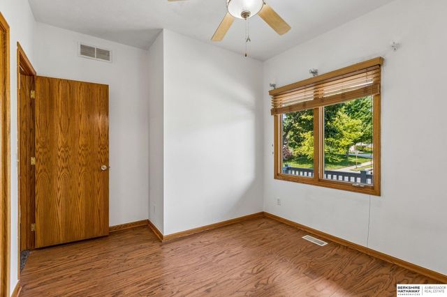 8112 166th Street, Omaha, NE 68133