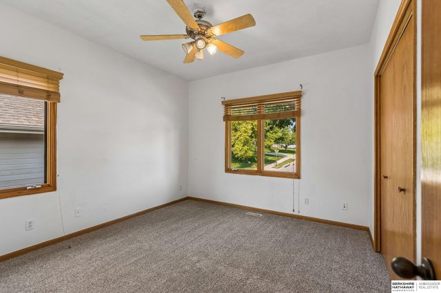 8112 166th Street, Omaha, NE 68133
