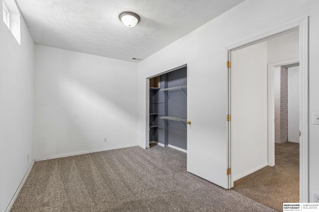 8112 166th Street, Omaha, NE 68133