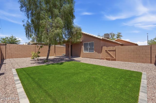 1982 S LAWTHER Drive, Apache Junction, AZ 85120