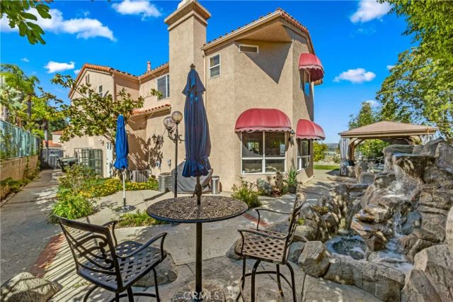 106 S Vista Grande, Anaheim Hills, CA 92807