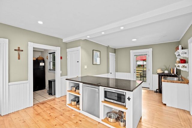 257 Main St, Kingston, MA 02364