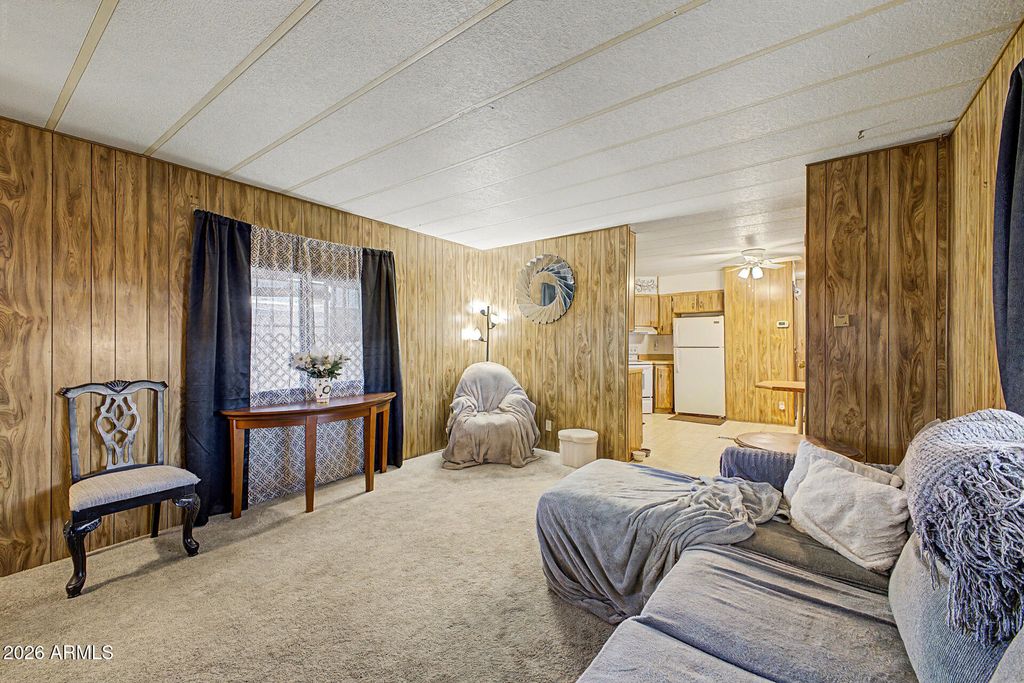 Image 10 of property listing at 200 E KNOX Road 91, Chandler, AZ 85225