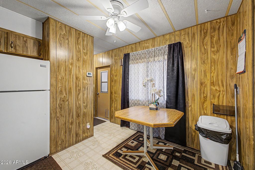 Image 13 of property listing at 200 E KNOX Road 91, Chandler, AZ 85225
