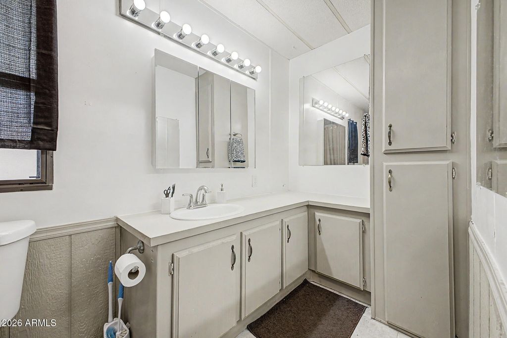Image 20 of property listing at 200 E KNOX Road 91, Chandler, AZ 85225