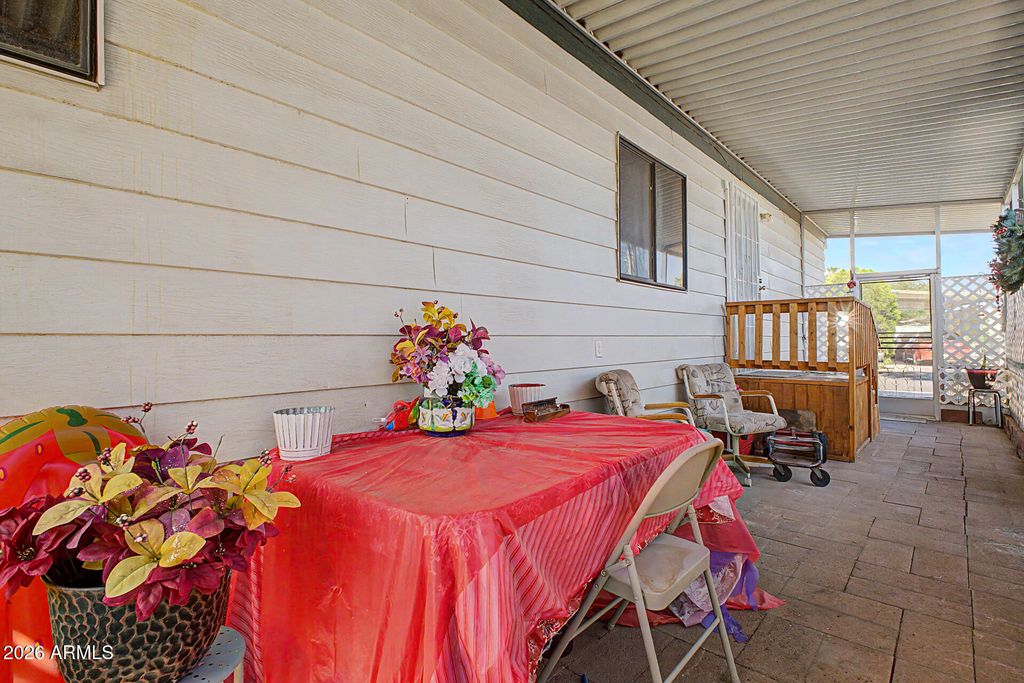 Image 7 of property listing at 200 E KNOX Road 91, Chandler, AZ 85225