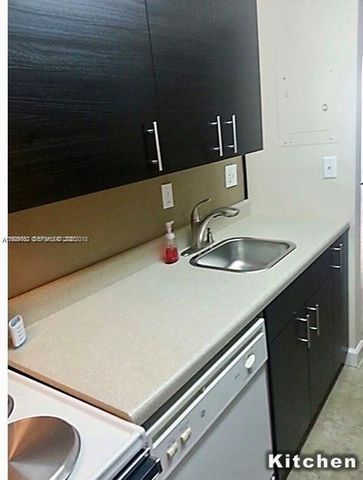 10500 SW 108th Ave B414, Miami, FL 33176