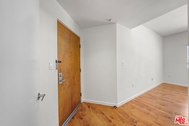 2864 Sunset Place 201, Los Angeles, CA 90005