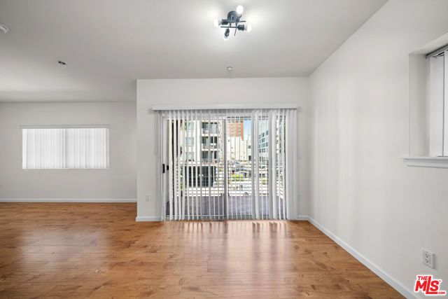 2864 Sunset Place 201, Los Angeles, CA 90005