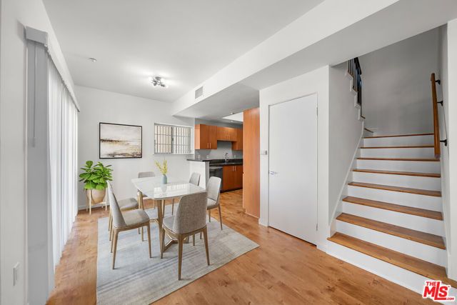 2864 Sunset Place 201, Los Angeles, CA 90005