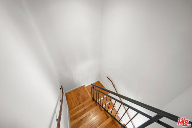 2864 Sunset Place 201, Los Angeles, CA 90005