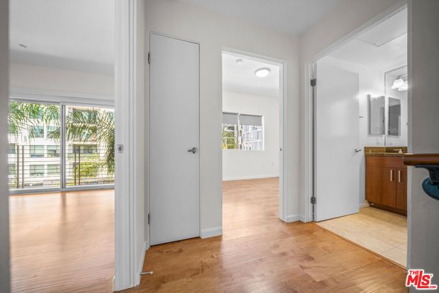 2864 Sunset Place 201, Los Angeles, CA 90005