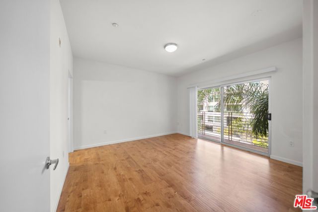 2864 Sunset Place 201, Los Angeles, CA 90005