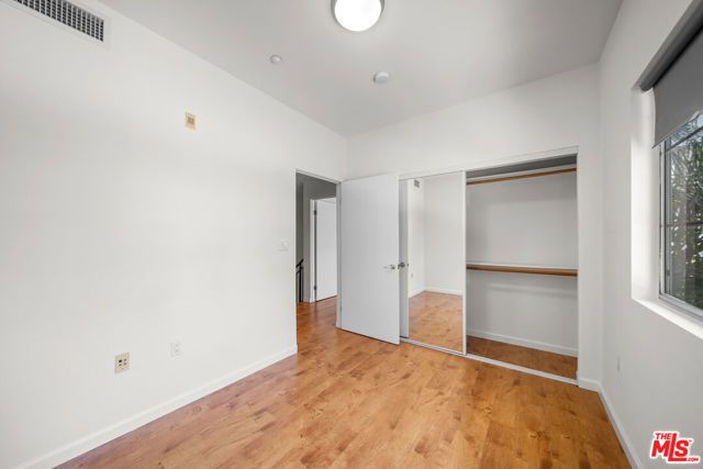 2864 Sunset Place 201, Los Angeles, CA 90005