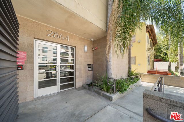 2864 Sunset Place 201, Los Angeles, CA 90005