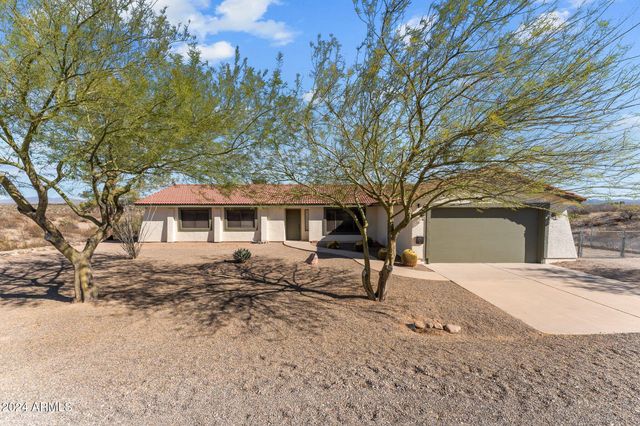 685 N HORSESHOE Trail, Wickenburg, AZ 85390