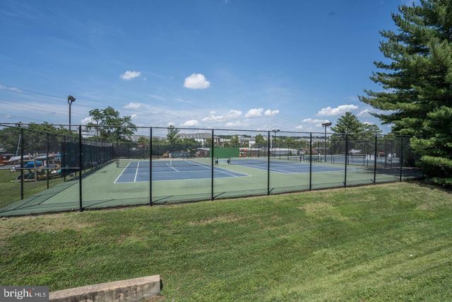 3319 VALLEY DR, Alexandria, VA 22302