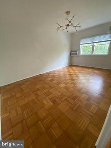 3319 VALLEY DR, Alexandria, VA 22302