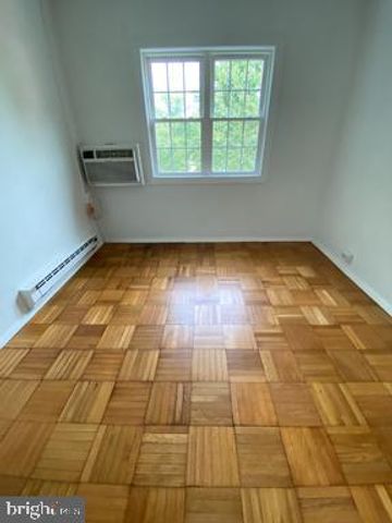 3319 VALLEY DR, Alexandria, VA 22302