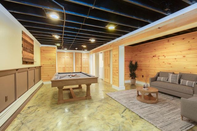 40 Pillsbury Road, Sandown, NH 03873