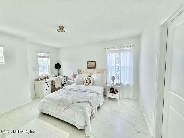 6823 SKINNERS DAIRY Way, Jacksonville, FL 32217
