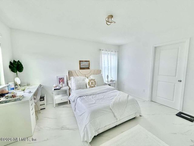 6823 SKINNERS DAIRY Way, Jacksonville, FL 32217