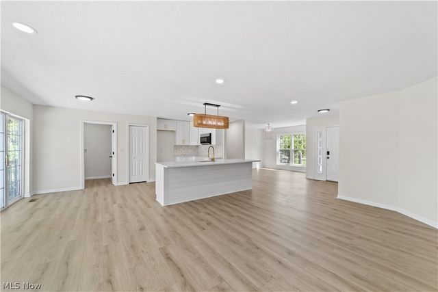 3689 Turnberry Drive, Medina, OH 44256