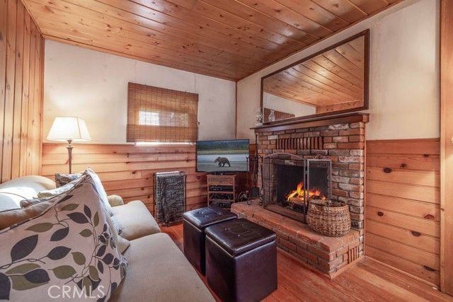 40193 Dream Street, Big Bear Lake, CA 92315