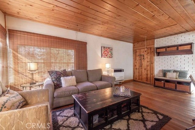 40193 Dream Street, Big Bear Lake, CA 92315