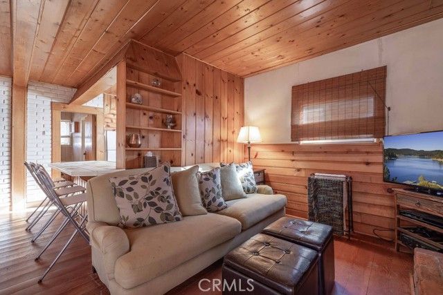 40193 Dream Street, Big Bear Lake, CA 92315