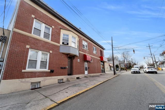 265 Queen Anne Road, Bogota, NJ 07603